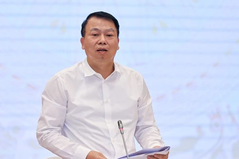 Viceministro de Finanzas asume dirección de Comisión Estatal de Valores de Vietnam