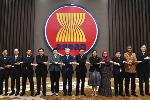 Vietnam copreside reunión del Comité Conjunto de Cooperación ASEAN-Corea del Sur