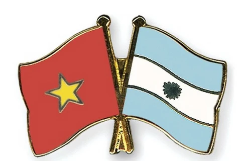 Vietnam felicita a Argentina por 212º aniversario de la Revolución de Mayo