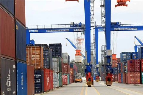 Intercambio comercial de Vietnam crece 15,6 % en primeros cinco meses