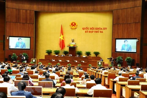 Parlamento de Vietnam continúa tercer período de sesiones con debates sobre importantes temas
