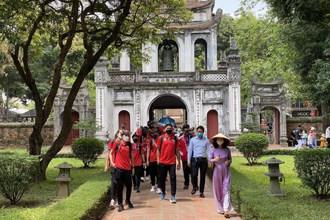 Flujo de turistas internacionales en Vietnam continúa aumentando en mayo