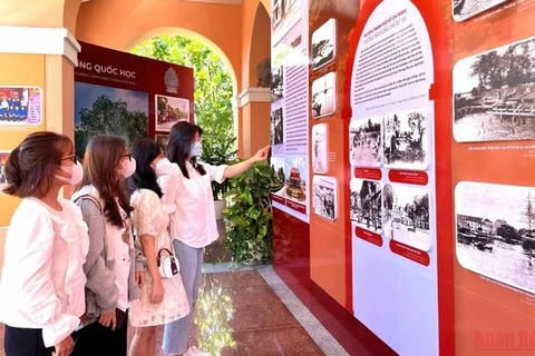 Exposición sobre el viaje del Presidente Ho Chi Minh al extranjero para buscar camino de liberación nacional