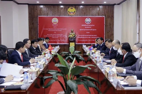 Agilizan cooperación religiosa entre Vietnam y Laos