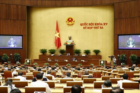 Debate Parlamento de Vietnam proyectos de leyes