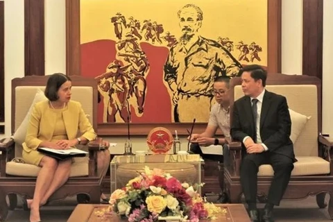 Vietnam y Australia refuerzan cooperación en transporte