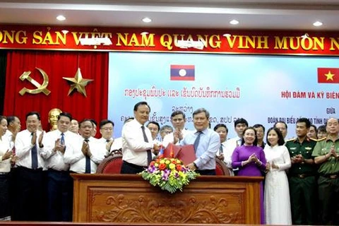 Provincias vietnamita y laosiana promueven cooperación