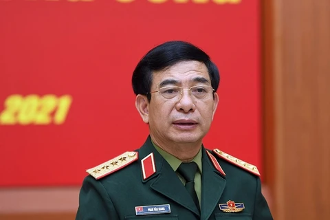 Delegación militar vietnamita de alto rango asiste a ADMM-16 en Camboya