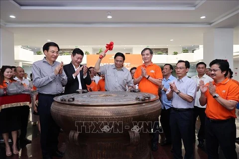 Primer ministro vietnamita realiza visita de trabajo en ciudad de Da Nang