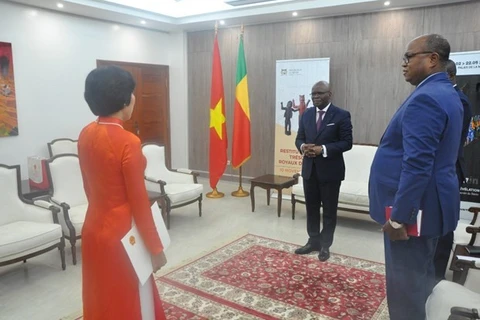 Promueven Benín y Vietnam relaciones de amistad