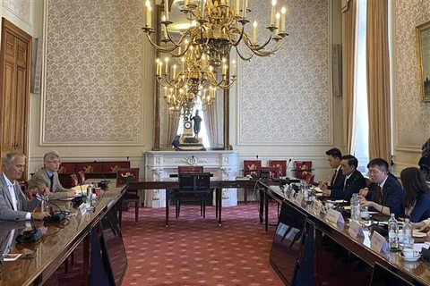 Robustecen cooperación legislativa entre Vietnam y Bélgica 