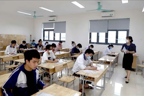 Finalizan en Vietnam examen de graduación de bachillerato del año escolar 2022