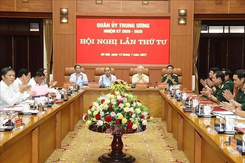 Máximo dirigente partidista de Vietnam preside reunión de Comisión Militar Central