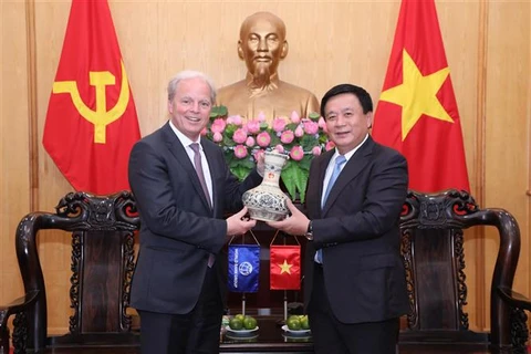 Agilizan cooperación entre Academia Nacional de Política Ho Chi Minh y Banco Mundial