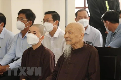 Proponen penas de prisión para acusados de violación de intereses del Estado vietnamita