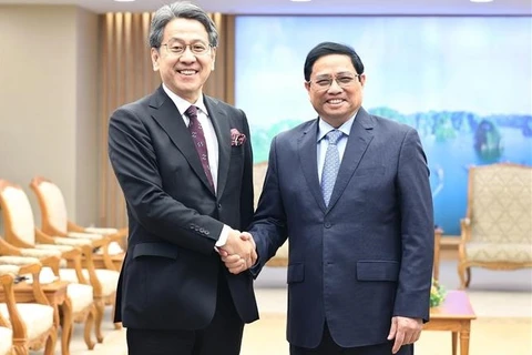 Premier vietnamita recibe al presidente del Consejo Administrativo de JBIC 