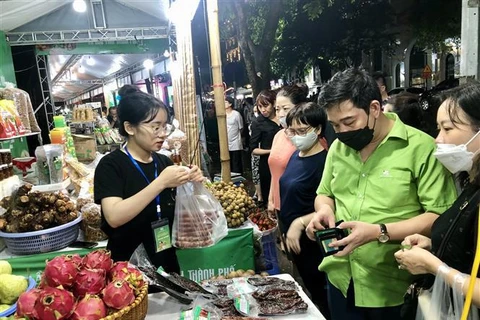 Inauguran en Hanoi Semana de promoción de productos agrícolas 2022