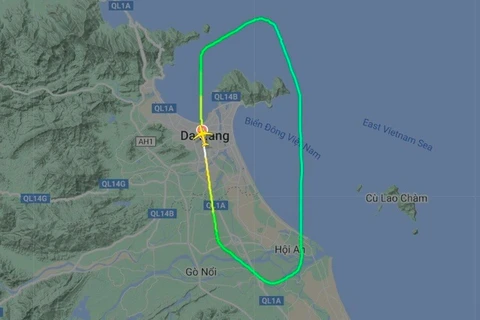 Aeronave de Vietnam Airlines realiza aterrizaje de emergencia en Da Nang por advertencia técnica