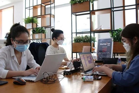 Vietnam puede ser el próximo "unicornio" emprendedor en el sector tecnológico en Asia, según BAD