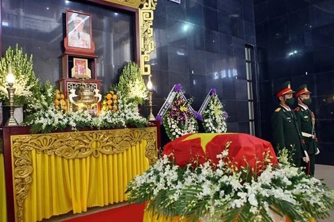 Efectúan en Vietnam homenaje póstumo y entierro del héroe Kostas Sarantidis