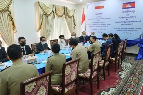 Indonesia y Camboya cooperan en prevención de trata de personas