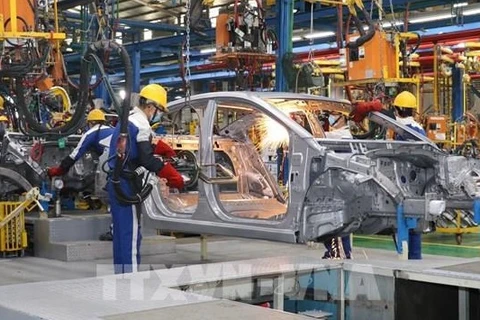 Vietnam necesita fuerza laboral capacitada para transformarse en economía de ingresos medianos altos