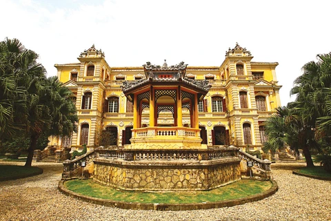 Palacio An Dinh