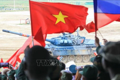 Equipo de tanques de Vietnam dispuesto para las semifinales de Army Games 2022