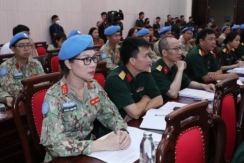 Vietnam empeñado en establecer fuerza de mantenimiento de paz disciplinada y altamente profesional 
