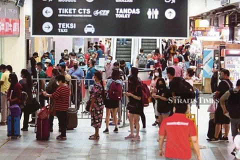 Malasia establece objetivo de 9,2 millones de turistas en 2022