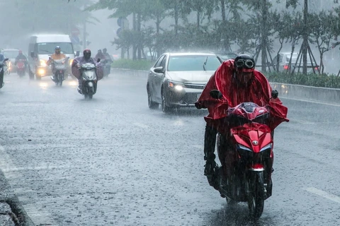 Registran lluvias fuertes en regiones del norte y centro de Vietnam 