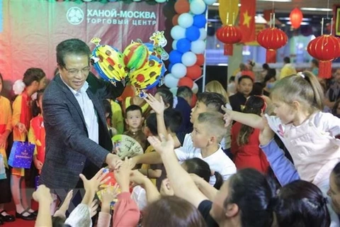 Celebran Festival del Medio Otoño 2022 para niños vietnamitas en el extranjero