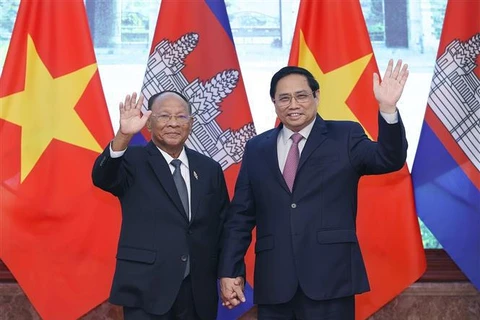Premier vietnamita se reúne con presidente de Asamblea Nacional de Camboya
