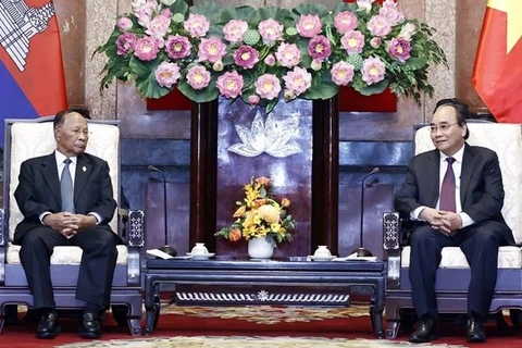 Presidente vietnamita recibe a titular legislativo camboyano