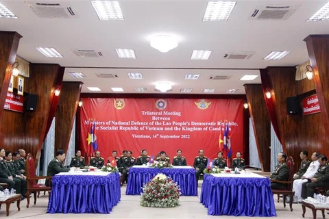 Vietnam, Laos y Camboya fortalecen cooperación en defensa