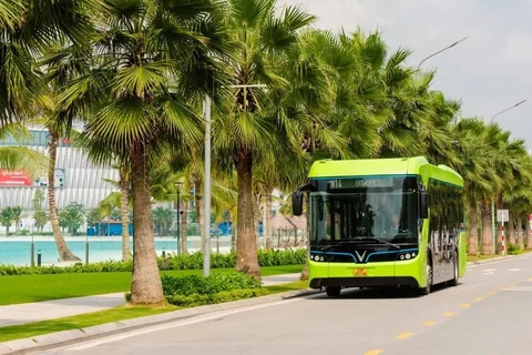 Hanoi necesita fondo millonario para convertir flota completa de sus autobuses en eléctricos