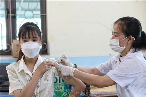 Vietnam registra cerca de dos mil nuevos casos de COVID-19 este jueves