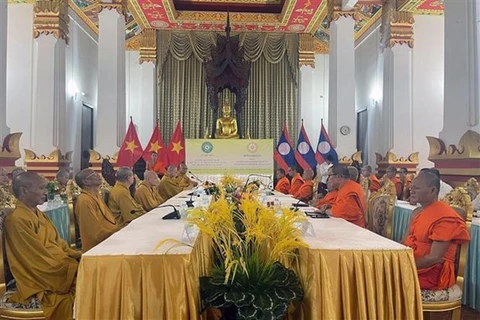 Fortalecen cooperación entre las sanghas budistas de Vietnam y Laos