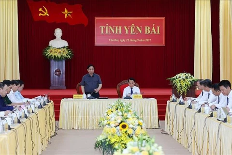 Instan a desarrollo rápido y sostenible de provincia vietnamita Yen Bai