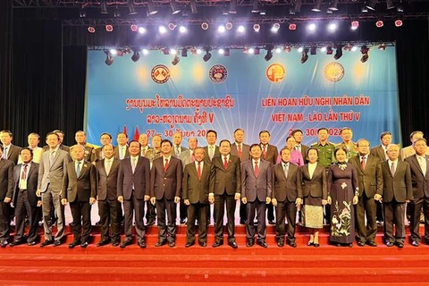 Inauguran quinto Festival de Amistad de Pueblos de Vietnam y Laos