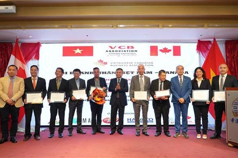 Establecen Asociación de Empresarios Vietnam-Canadá