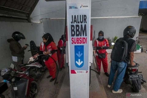 Indonesia aumenta cuotas de combustible subsidiado