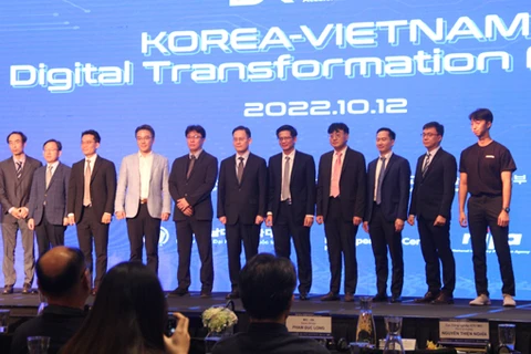 Vietnam y Corea del Sur cooperan en transformación digital 