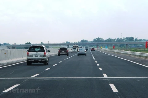 Proponen asignar fondo millonario a proyecto de autopista Hanoi-Hai Phong 