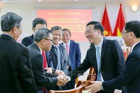 Dirigente partidista vietnamita continúa su visita oficial a Camboya