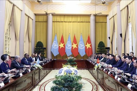 Vietnam dispuesto a contribuir a trabajo común de la ONU, afirma presidente 