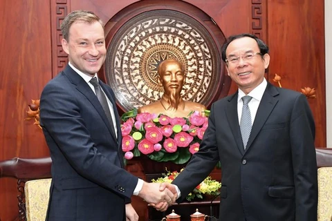 Bielorrusia y Suiza promueven programas de cooperación con Ciudad Ho Chi Minh