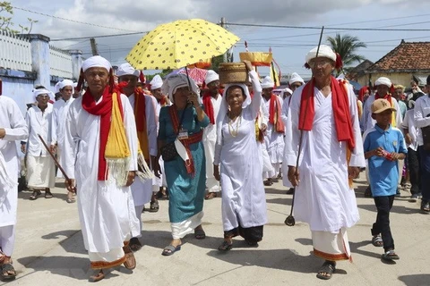 Celebran mayor festival de pueblo Cham en provincia vietnamita