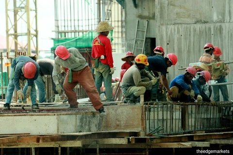 Malasia insta a acelerar contratación de trabajadores extranjeros