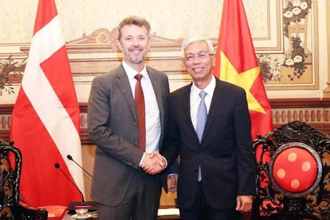 Dirigente de Ciudad Ho Chi Minh recibe al príncipe heredero de Dinamarca